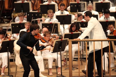 Tanglewood July 20,2014 Andris Nelsons led the BSO along with violin soloist Joshua Bell
