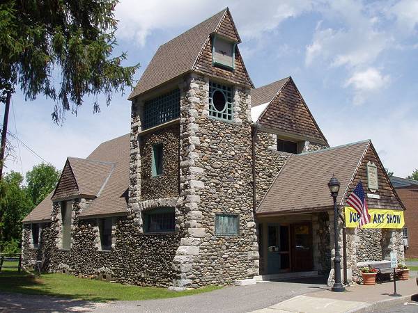 Dewey Hall in Sheffield, Mass.