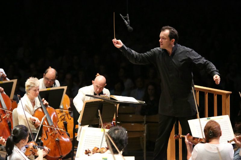 Andris Nelsons conducting the BSO at Tanglewood (Hilary Scott)